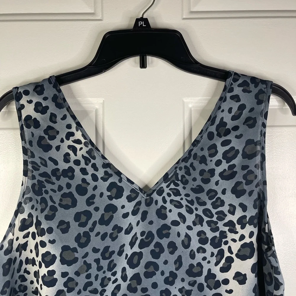 Wayf where are you from sleeveless animal‎ print blouse. - Picture 6 of 7